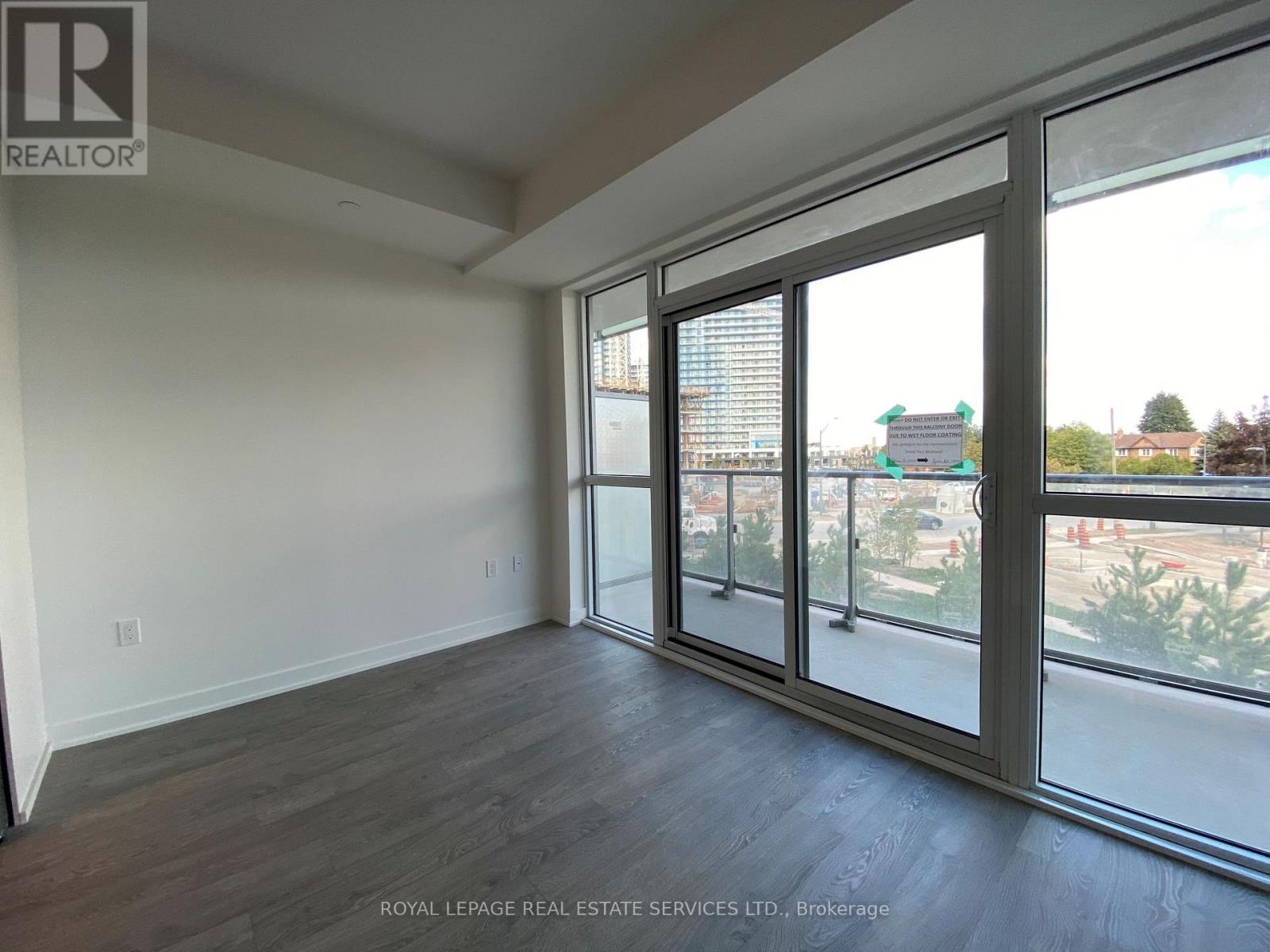 203 - 4699 Glen Erin Drive, Mississauga, Ontario  L5M 7L1 - Photo 2 - W12613038