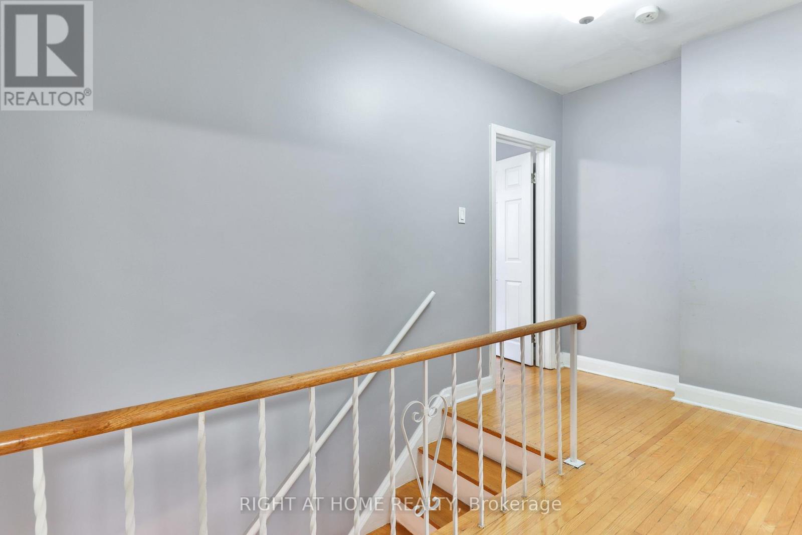 17 Rambler Place, Toronto, Ontario  M3L 1N6 - Photo 30 - W12613046