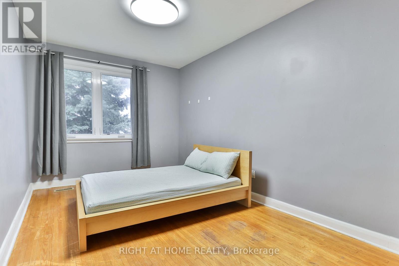 17 Rambler Place, Toronto, Ontario  M3L 1N6 - Photo 31 - W12613046