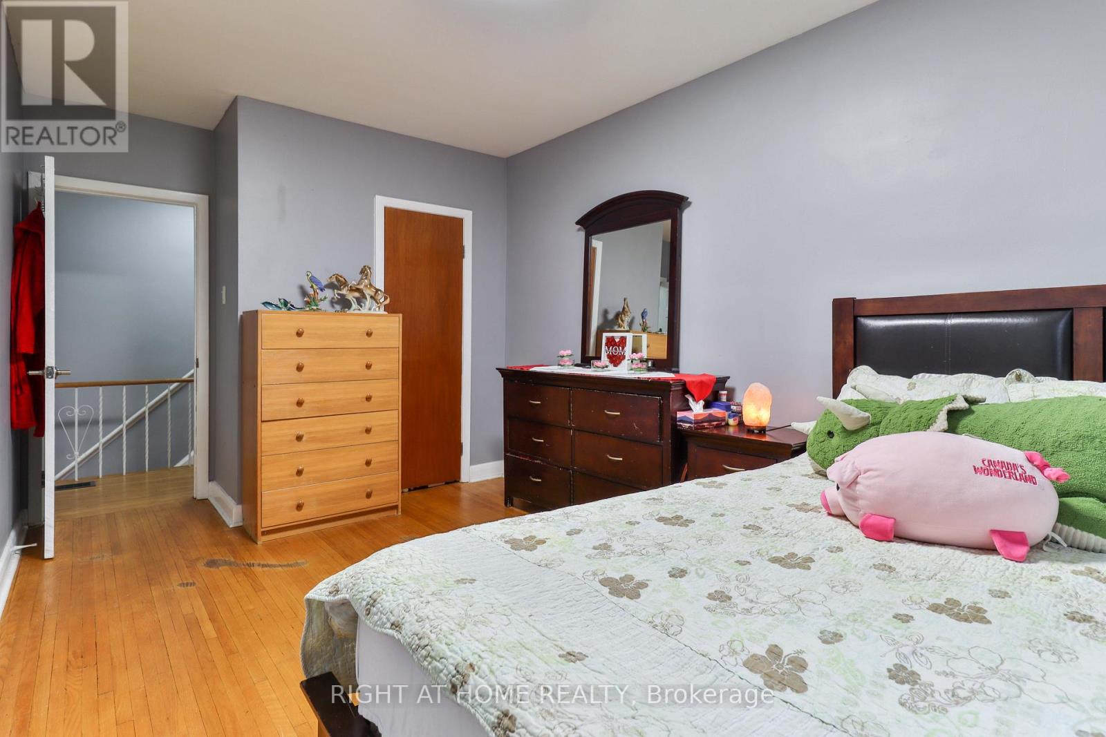 17 Rambler Place, Toronto, Ontario  M3L 1N6 - Photo 35 - W12613046