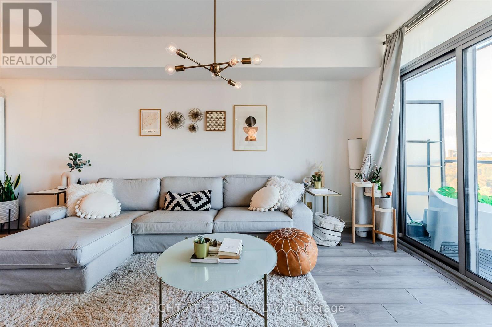 2616 - 103 The Queensway Avenue, Toronto, Ontario M6S 5B3 - Photo 12 - W12613048