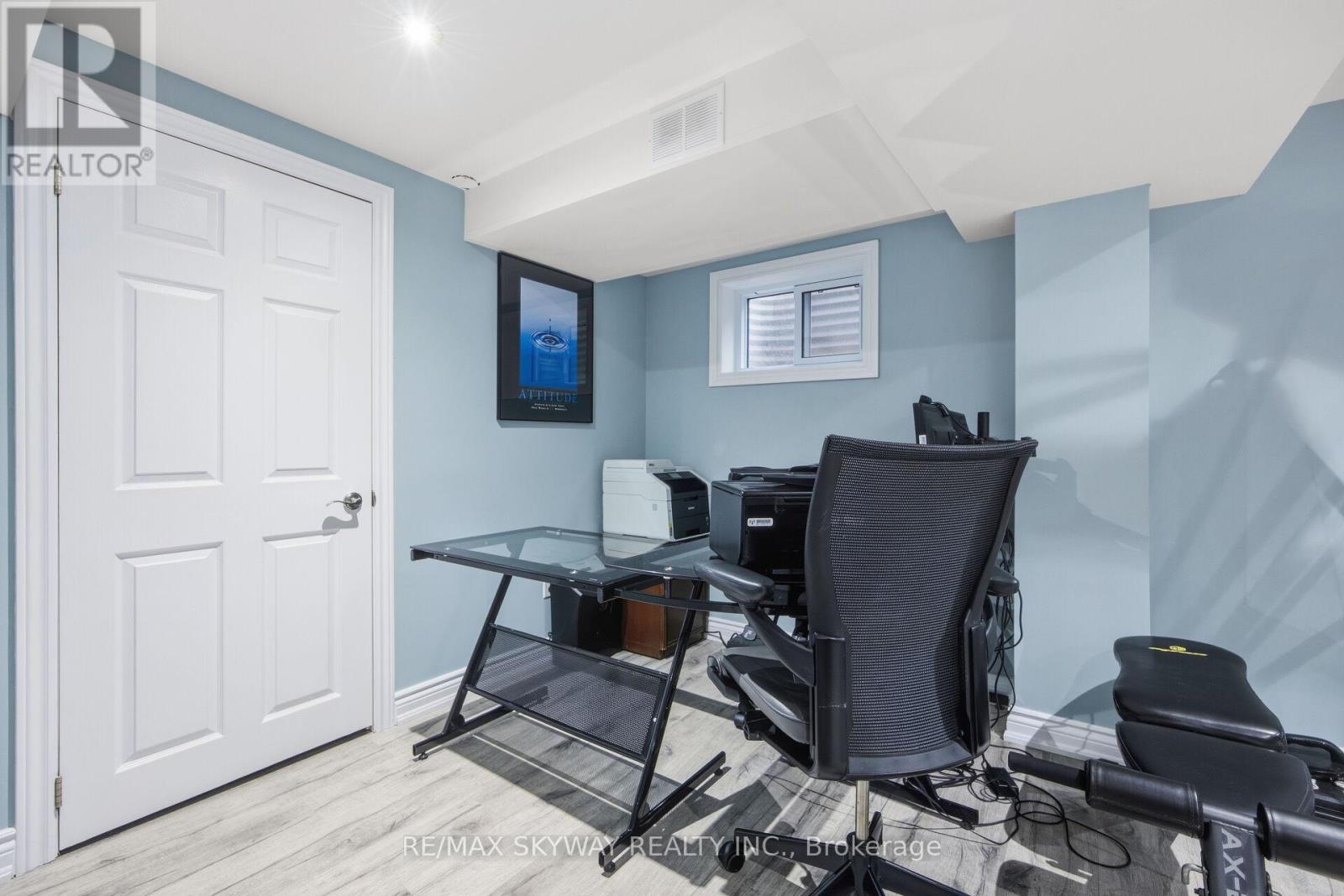 13 Mackay Street N, Brampton, Ontario  L6S 2Z9 - Photo 48 - W12613062