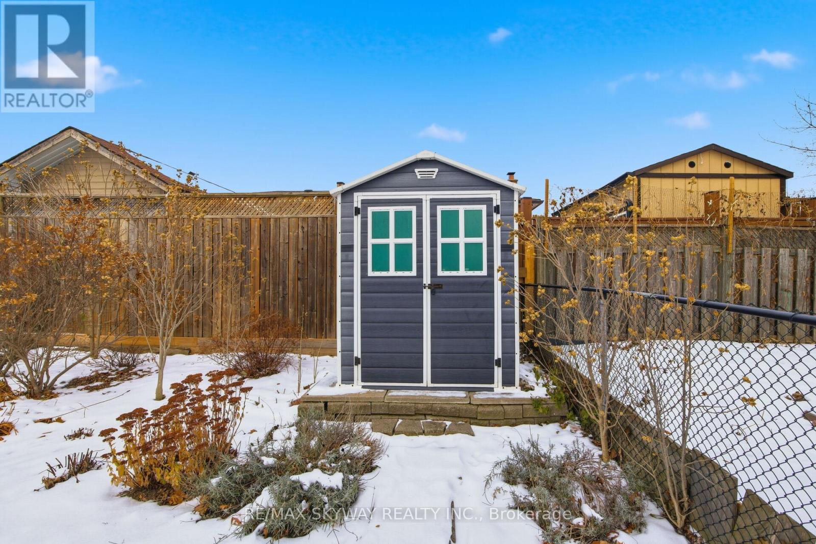 13 Mackay Street N, Brampton, Ontario  L6S 2Z9 - Photo 49 - W12613062