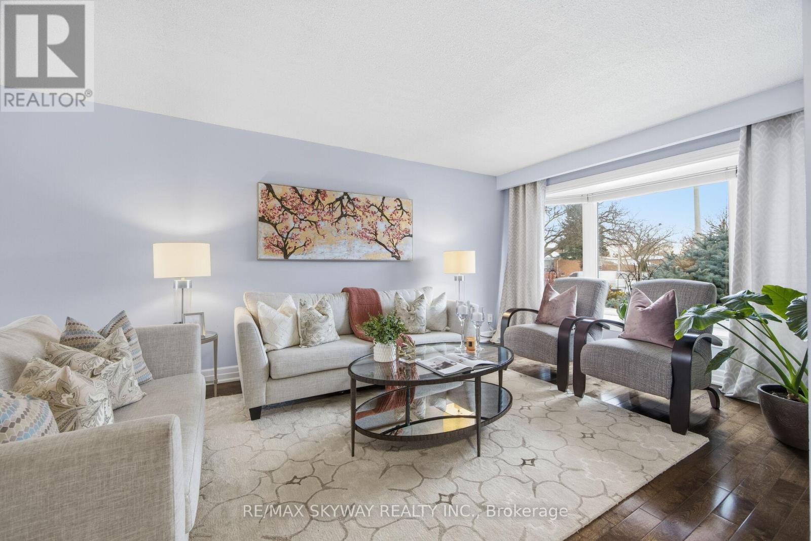 13 Mackay Street N, Brampton, Ontario  L6S 2Z9 - Photo 7 - W12613062