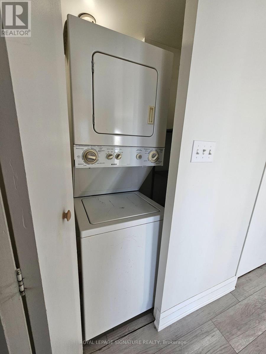 507 - 155 Hillcrest Avenue, Mississauga, Ontario  L5B 3Z2 - Photo 24 - W12613154