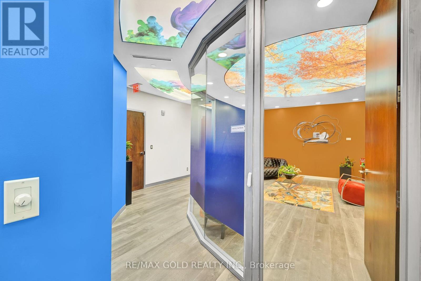 216-220 - 2980 Drew Road, Mississauga, Ontario  L4T 0A7 - Photo 3 - W12613172