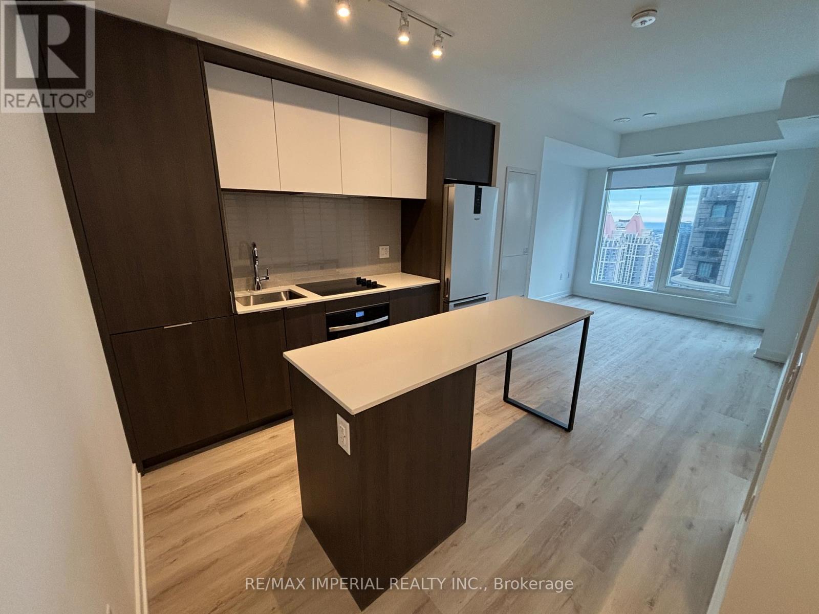 3306 - 395 SQUARE ONE DRIVE, Mississauga, Ontario