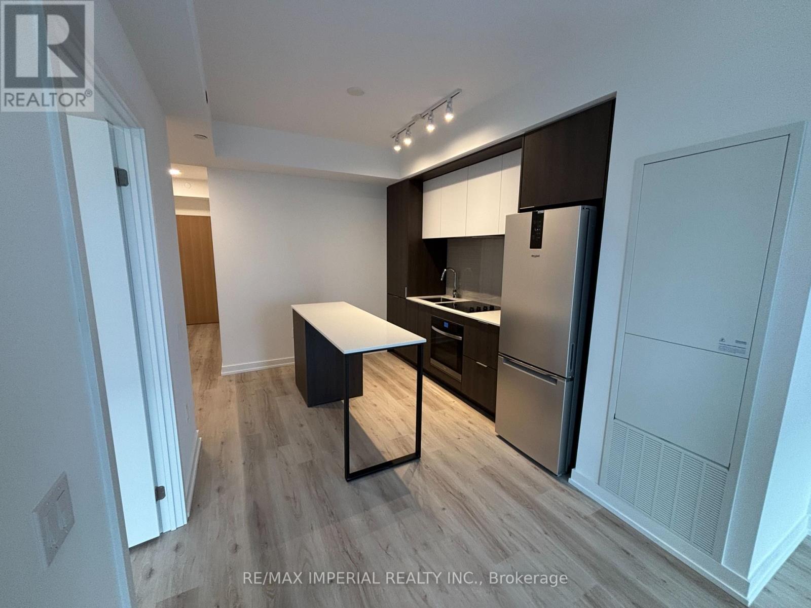 3306 - 395 Square One Drive, Mississauga, Ontario  L5B 0P6 - Photo 16 - W12613194