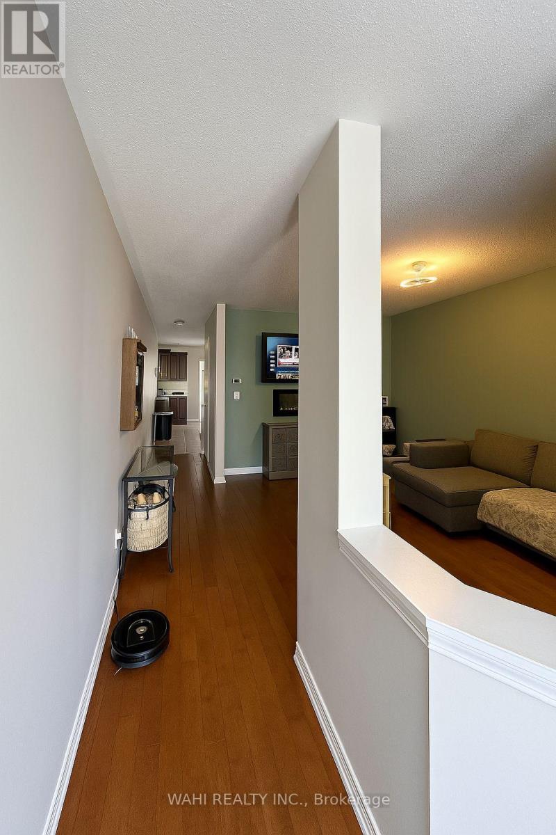 8 LOCKPORT WAY, Hamilton, Ontario