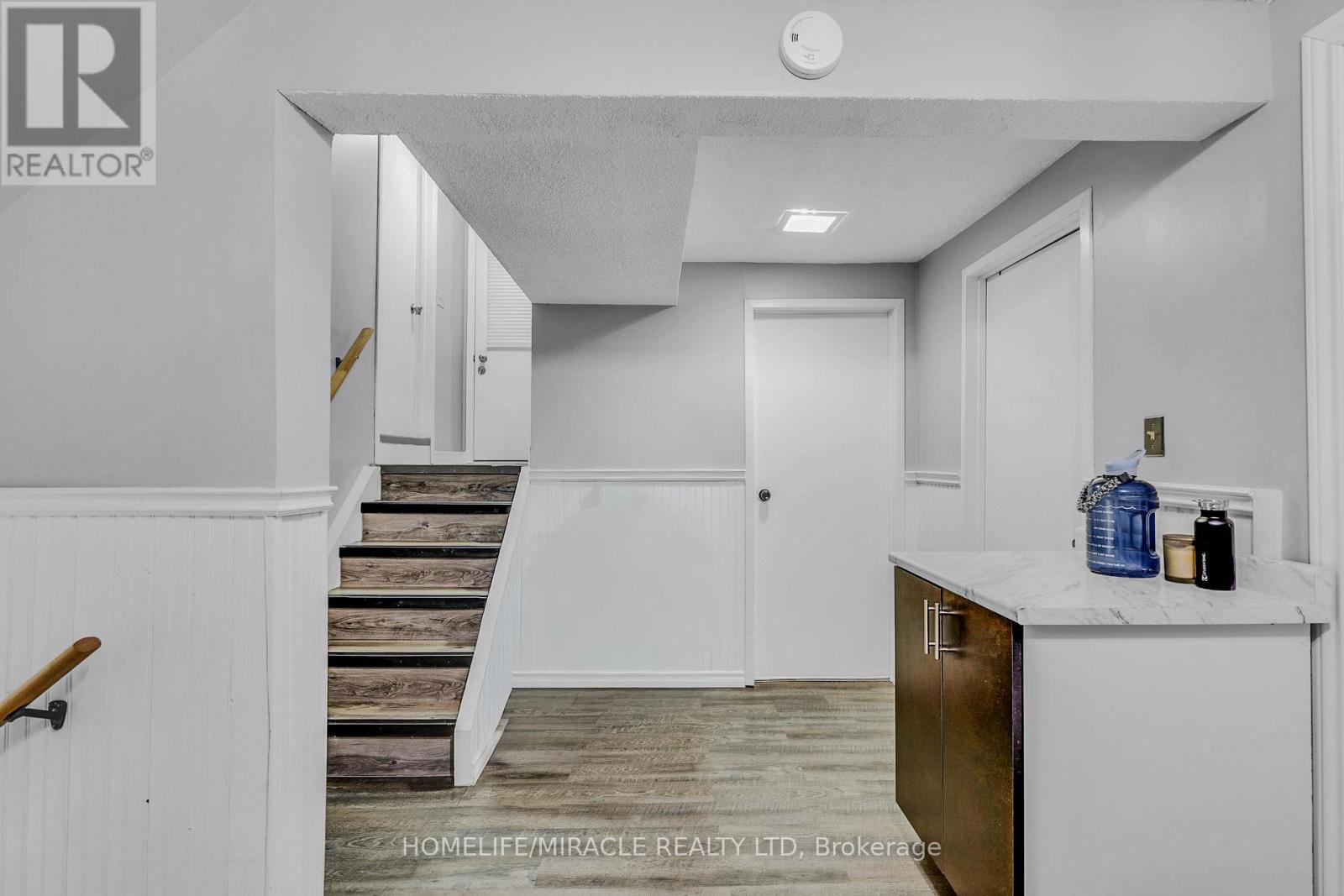 15 Keefer Road, Thorold, Ontario  L2V 4M6 - Photo 13 - X12613012