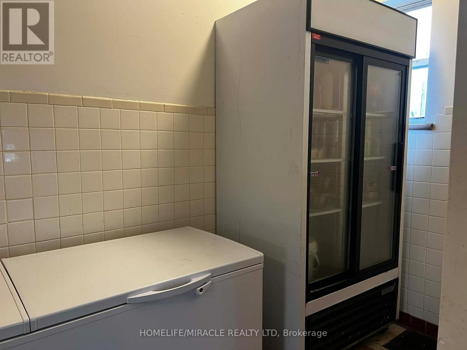 772 Hamilton Road, London East, Ontario  N5Z 1T9 - Photo 16 - X12613016