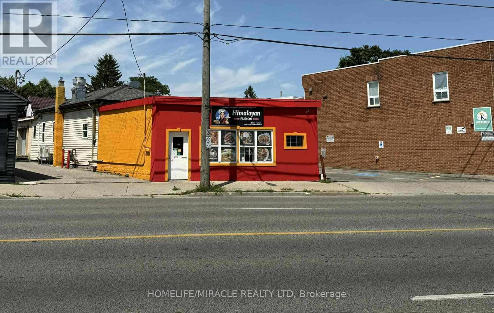 772 Hamilton Road, London East, Ontario  N5Z 1T9 - Photo 2 - X12613016