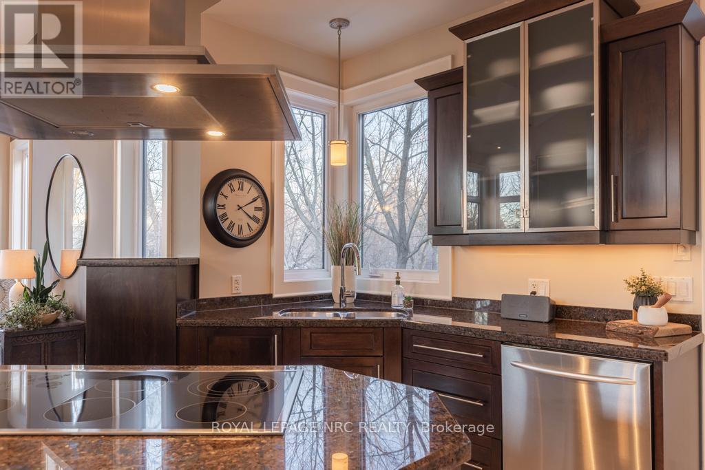 164a Lakeshore Road, St. Catharines, Ontario  L2N 2V1 - Photo 18 - X12613020