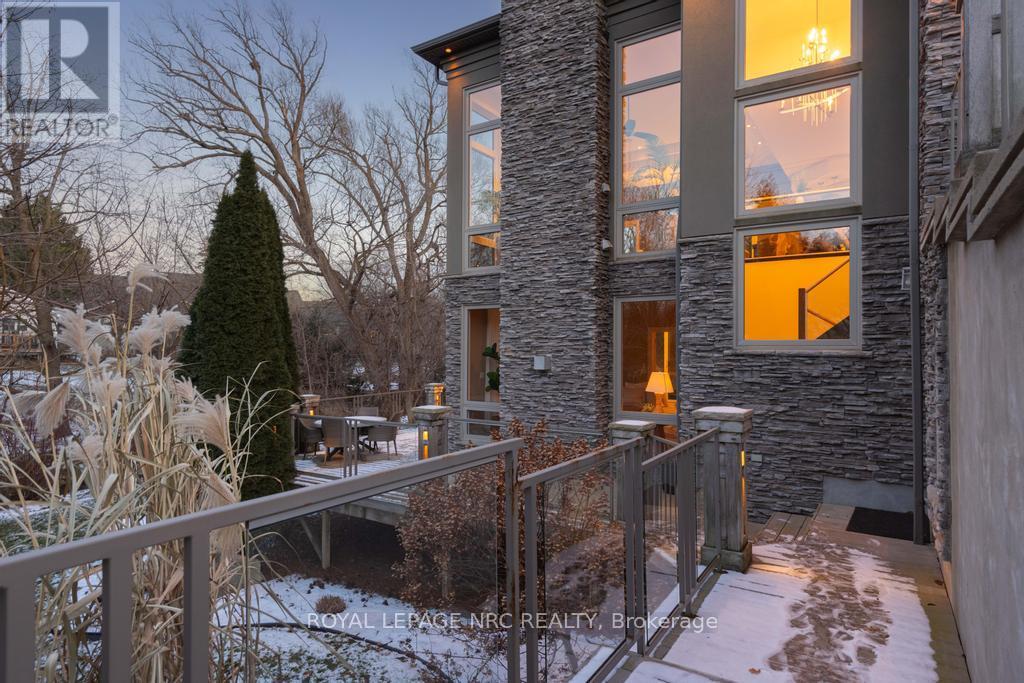 164a Lakeshore Road, St. Catharines, Ontario  L2N 2V1 - Photo 4 - X12613020