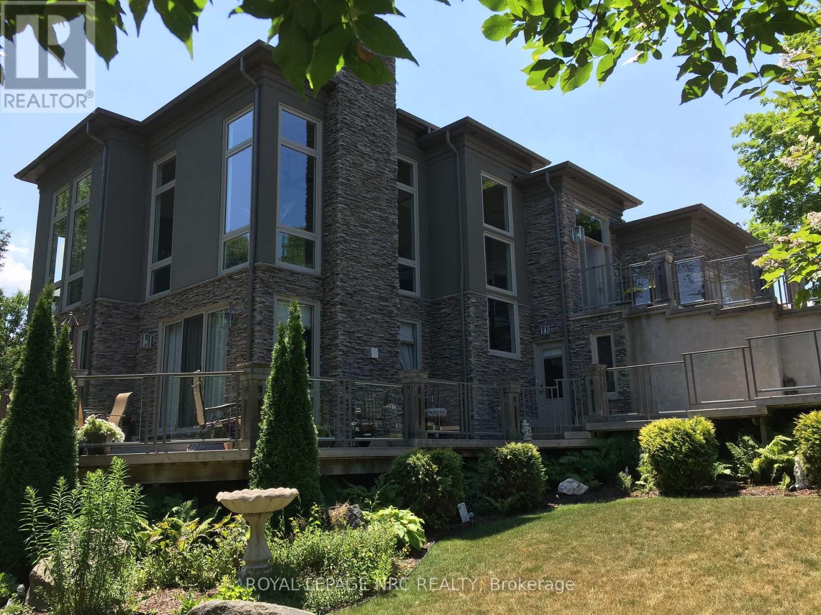 164a Lakeshore Road, St. Catharines, Ontario  L2N 2V1 - Photo 48 - X12613020