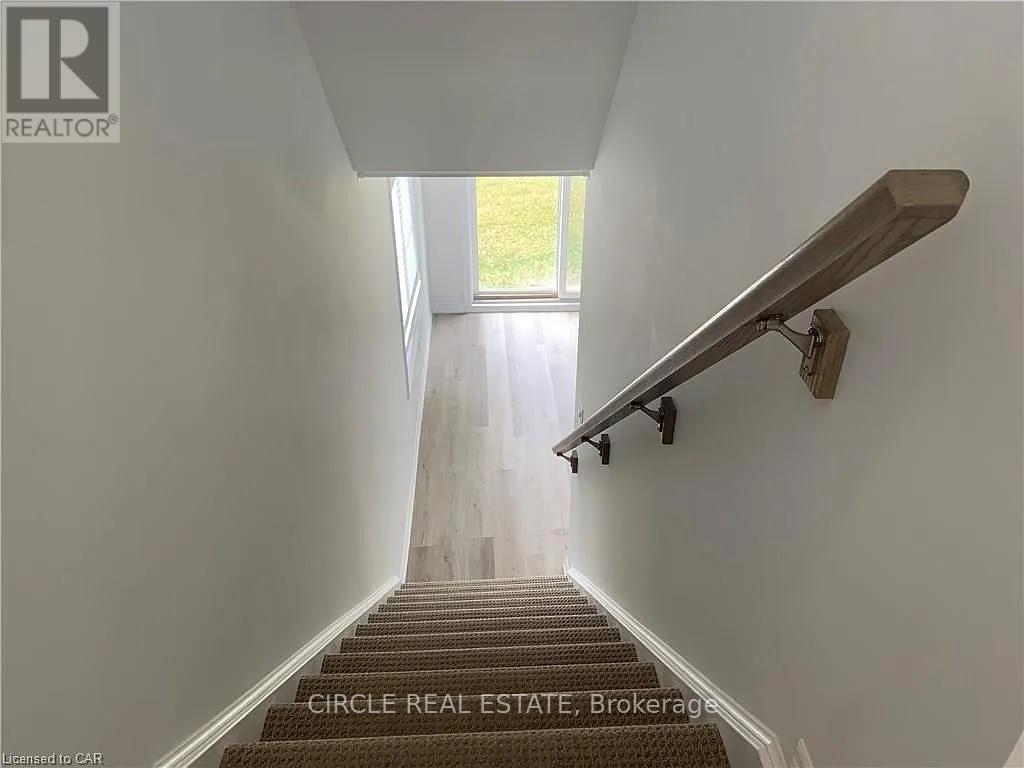 20 - 124 Compass Trail, Cambridge, Ontario  N3E 0E3 - Photo 3 - X12613110