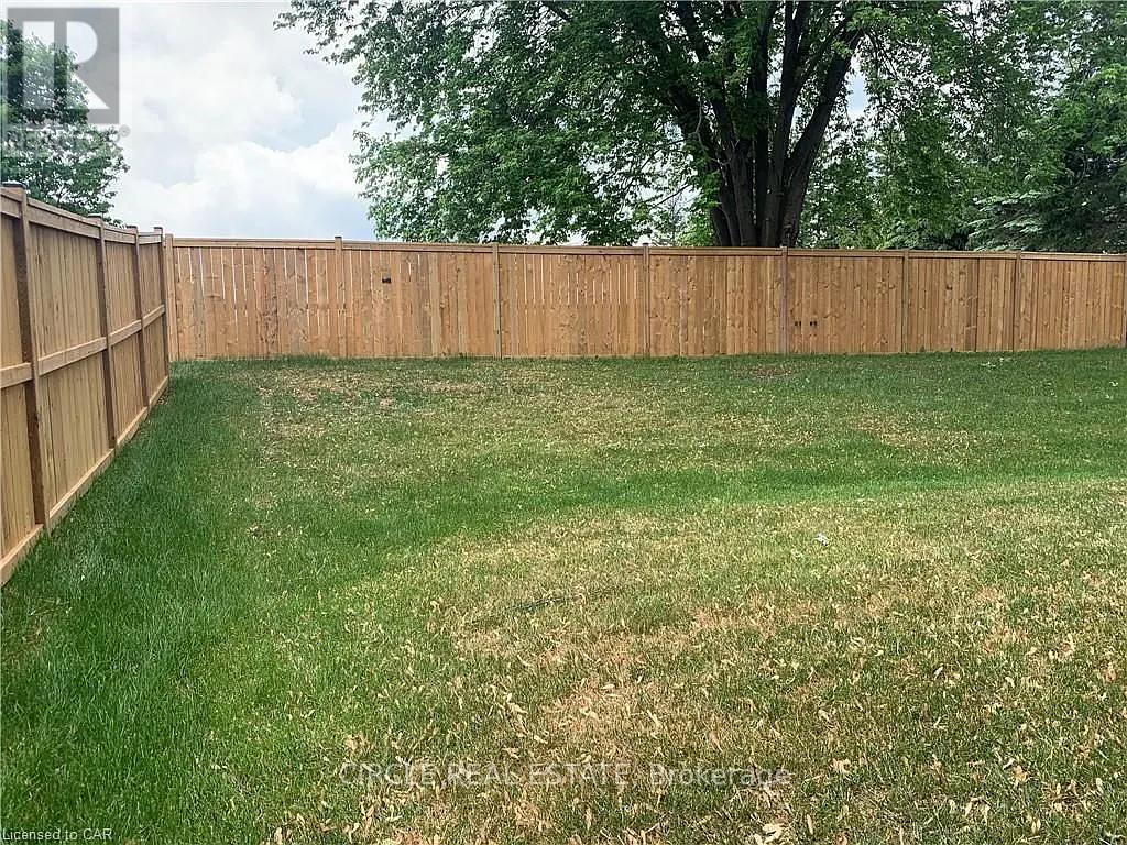 20 - 124 Compass Trail, Cambridge, Ontario  N3E 0E3 - Photo 4 - X12613110