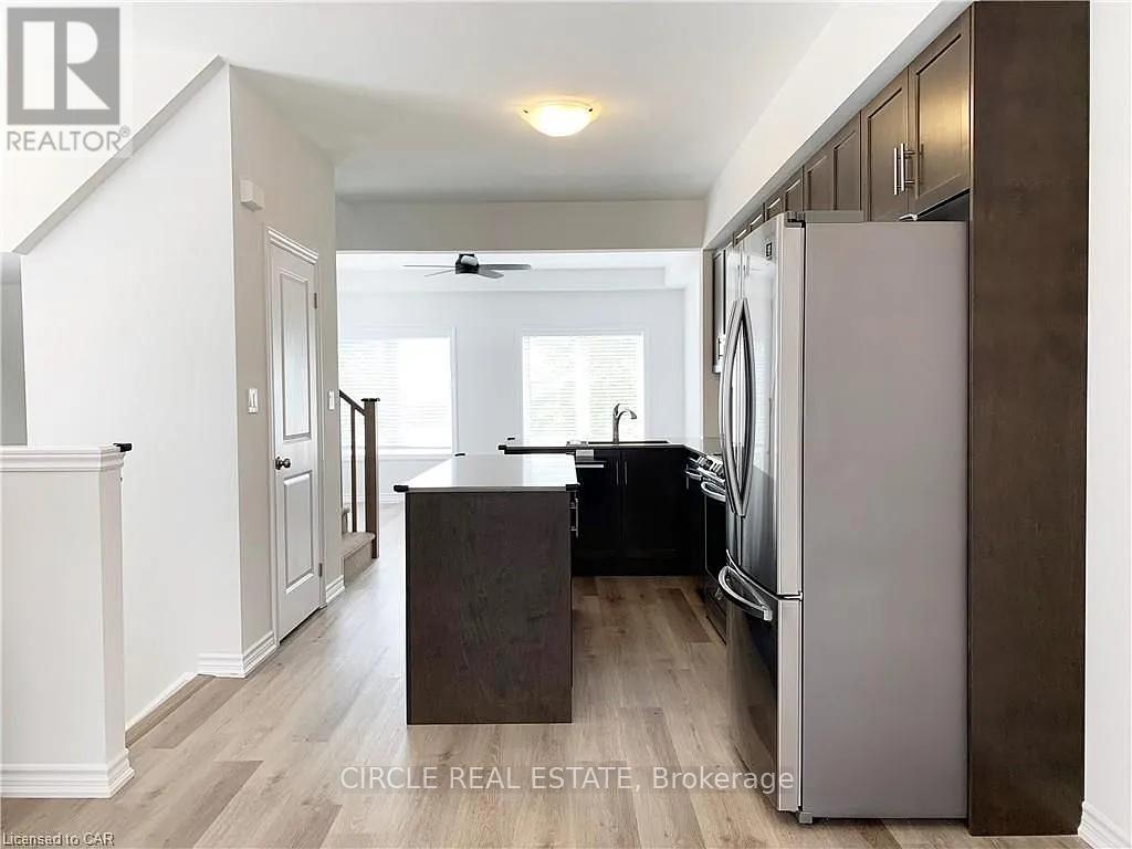 20 - 124 Compass Trail, Cambridge, Ontario  N3E 0E3 - Photo 6 - X12613110