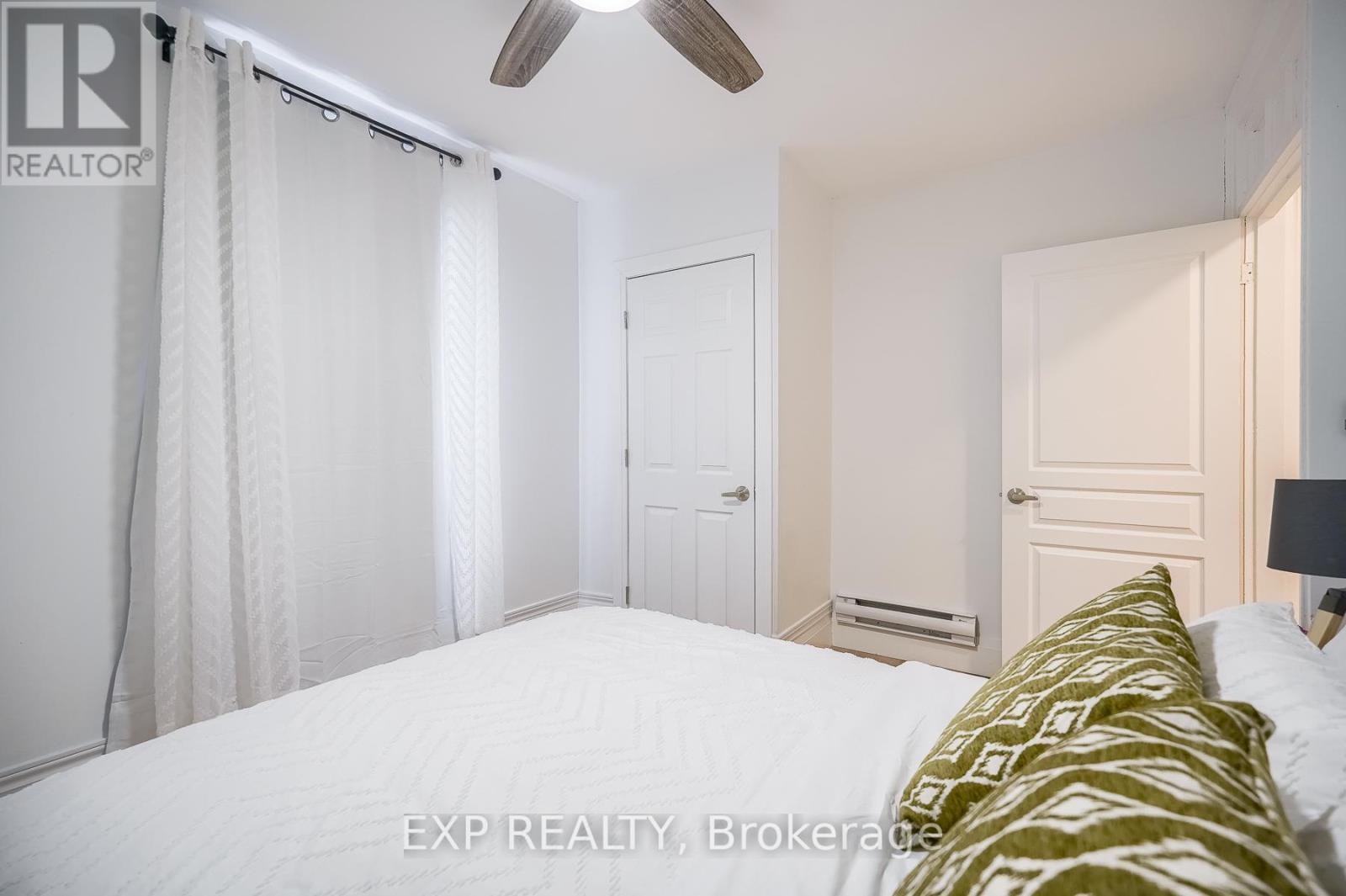 8 Elizabeth Street, St. Catharines, Ontario  L2R 2L1 - Photo 21 - X12613162