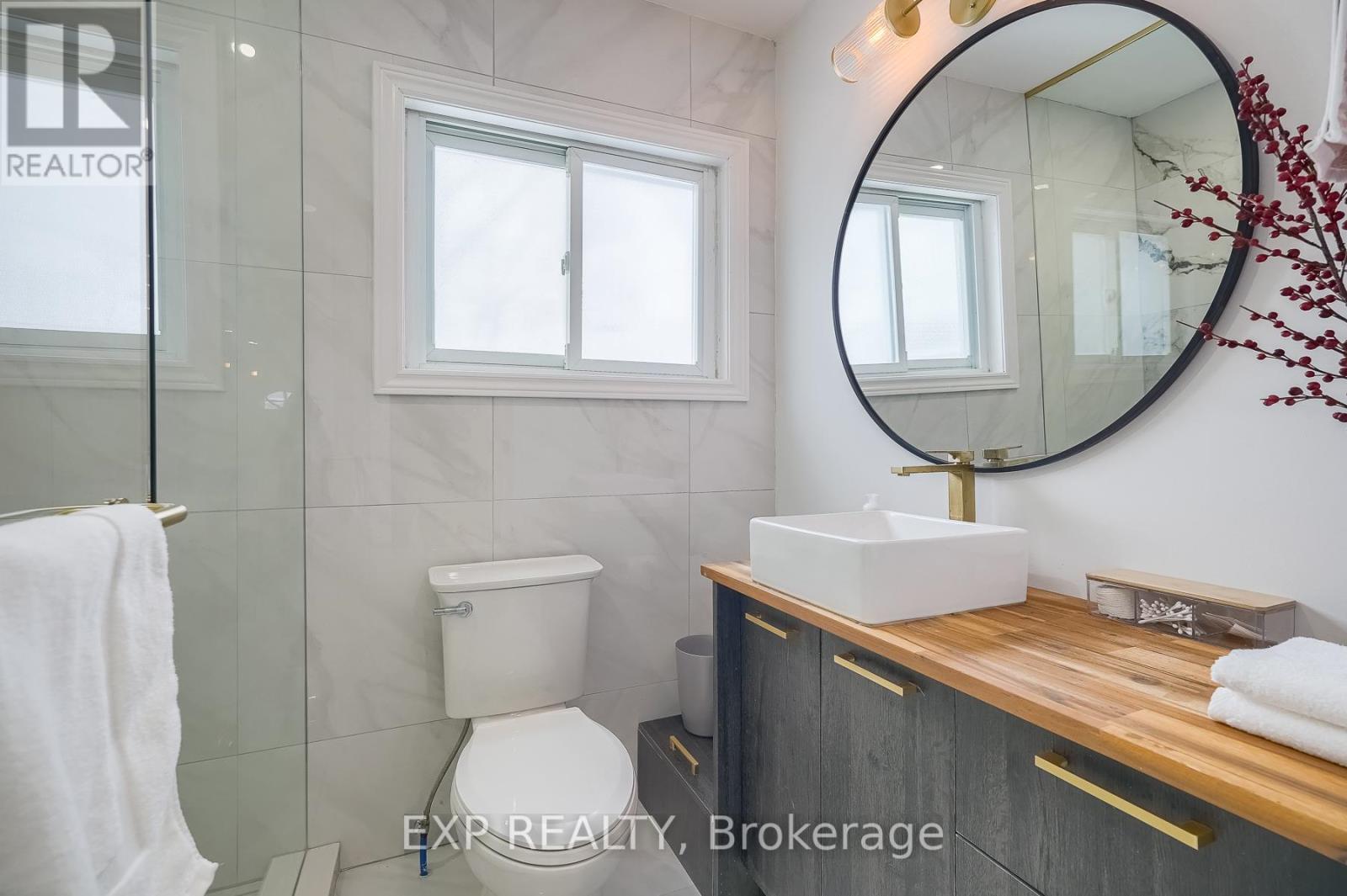 8 Elizabeth Street, St. Catharines, Ontario  L2R 2L1 - Photo 25 - X12613162