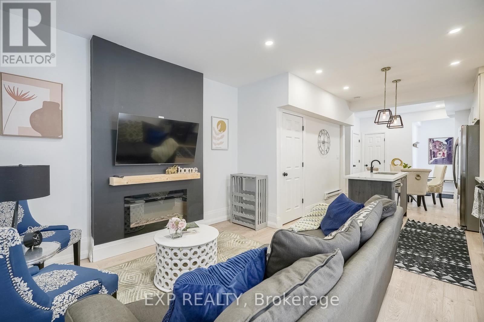 8 Elizabeth Street, St. Catharines, Ontario  L2R 2L1 - Photo 8 - X12613162