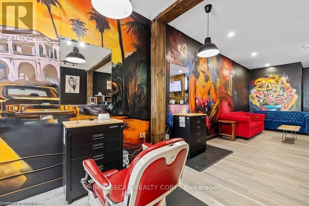 70 Colborne Street, Brantford, Ontario  N3T 2G5 - Photo 10 - X12613188