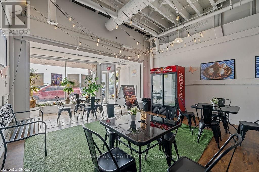 70 Colborne Street, Brantford, Ontario  N3T 2G5 - Photo 12 - X12613188