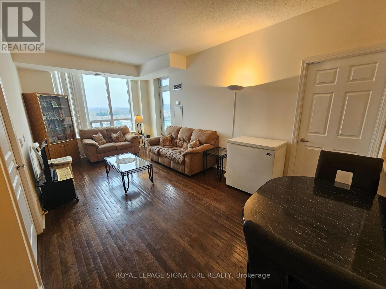 803 - 350 Red Maple Road, Richmond Hill, Ontario  L4C 0T5 - Photo 4 - N12580834