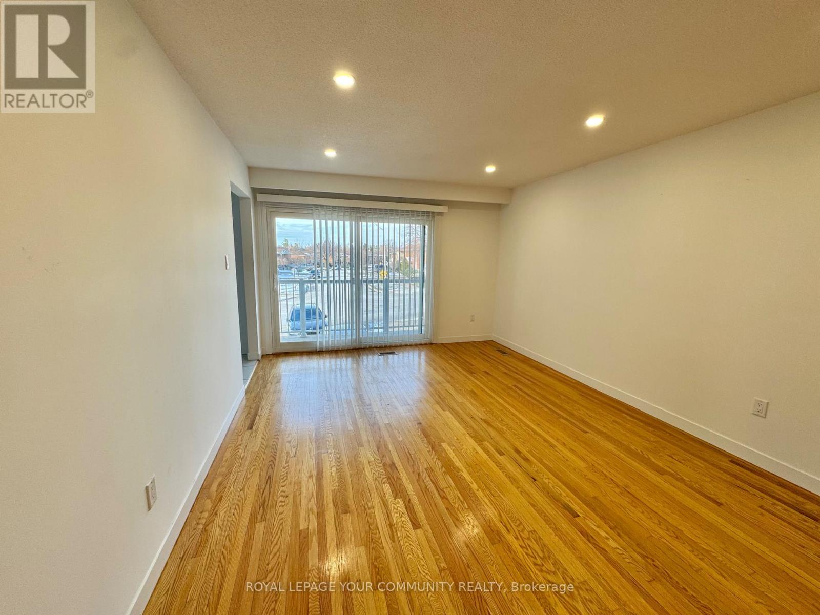 165 Aberdeen Avenue, Vaughan, Ontario  L4L 1C3 - Photo 4 - N12613184