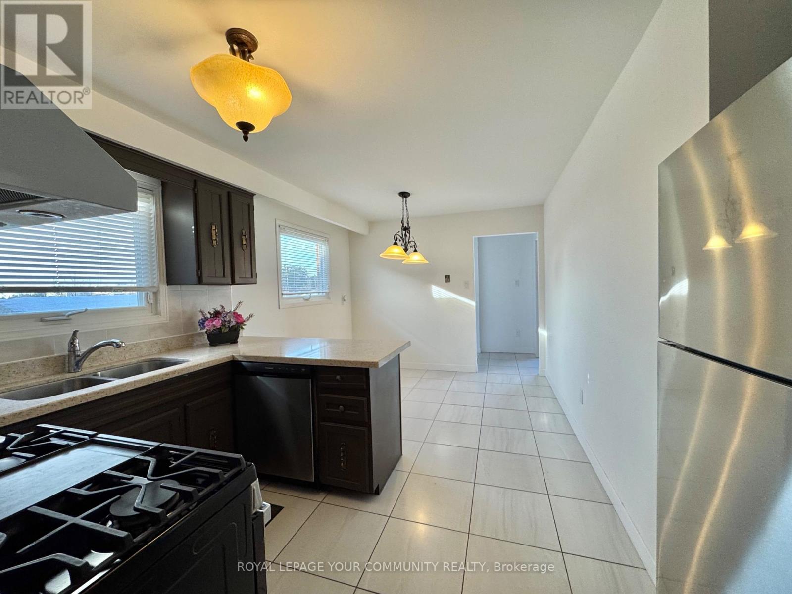 165 Aberdeen Avenue, Vaughan, Ontario  L4L 1C3 - Photo 8 - N12613184