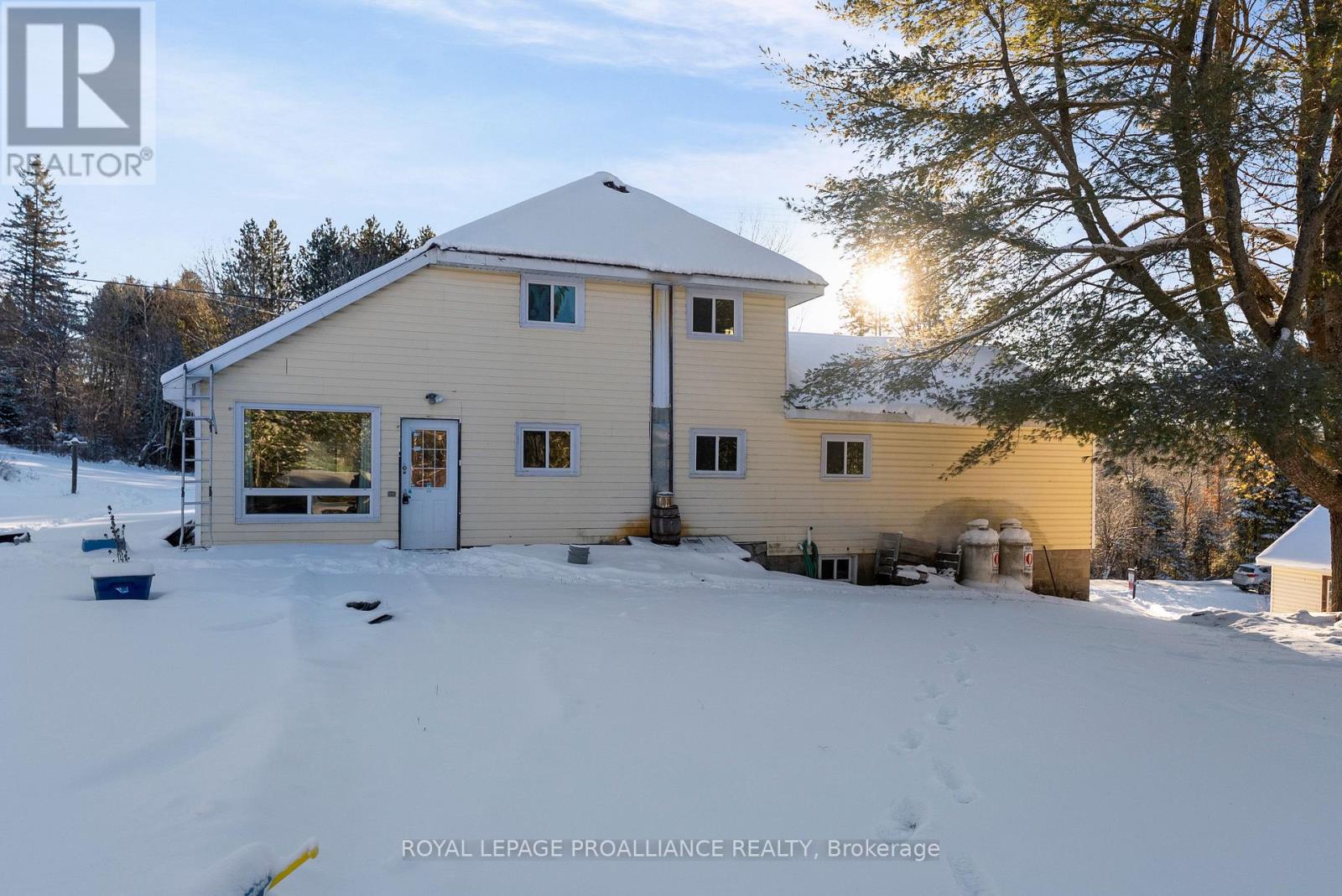 169 BURLANYETT ROAD, Hastings Highlands, Ontario