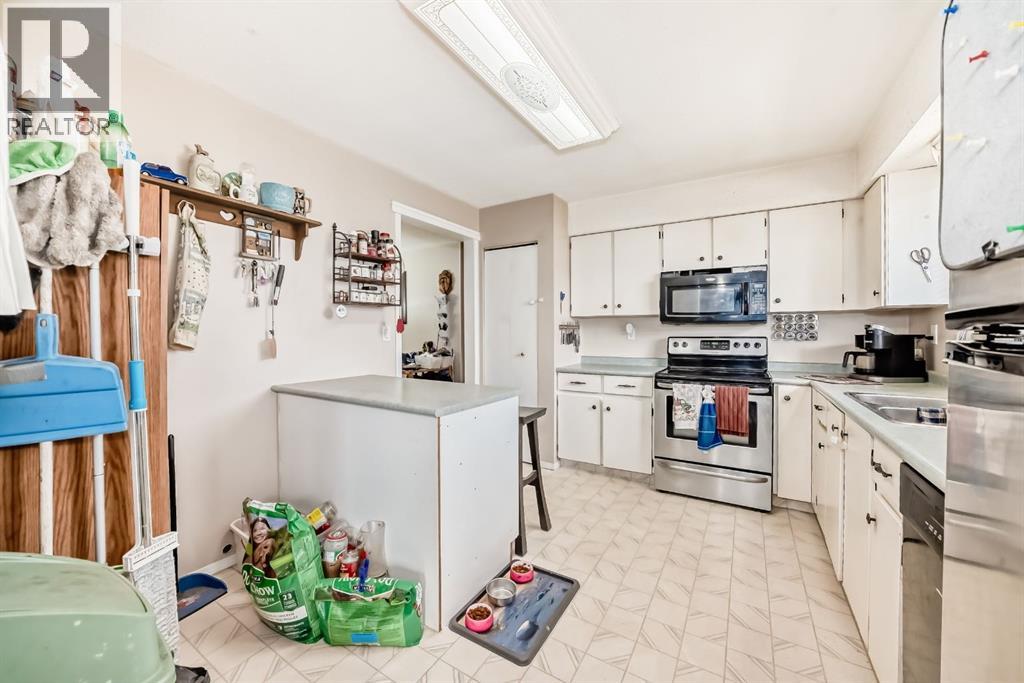 4420 57 Avenue, Innisfail, Alberta  T4G 1K9 - Photo 5 - A2272818