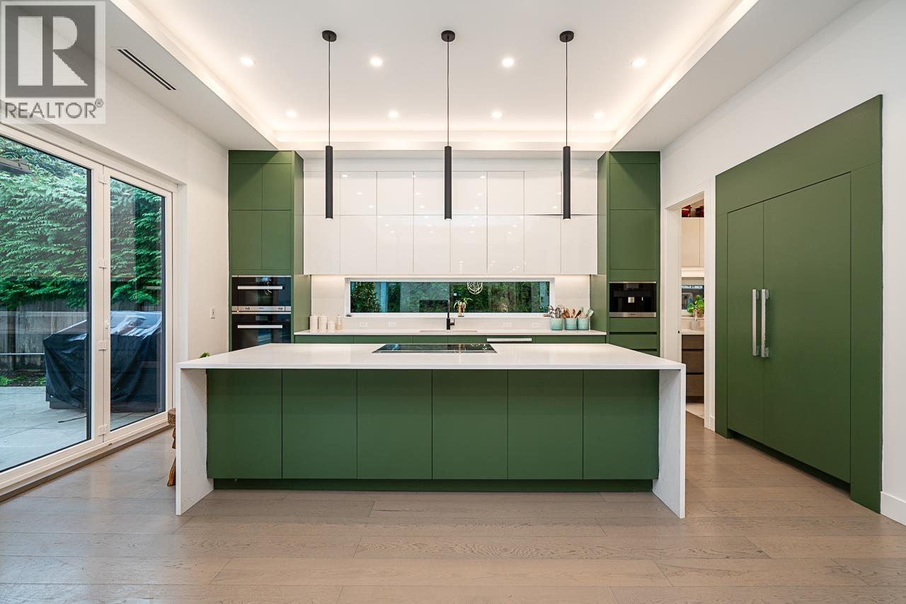 1026 Belmont Avenue, North Vancouver, British Columbia  V7R 1K2 - Photo 9 - R3072884