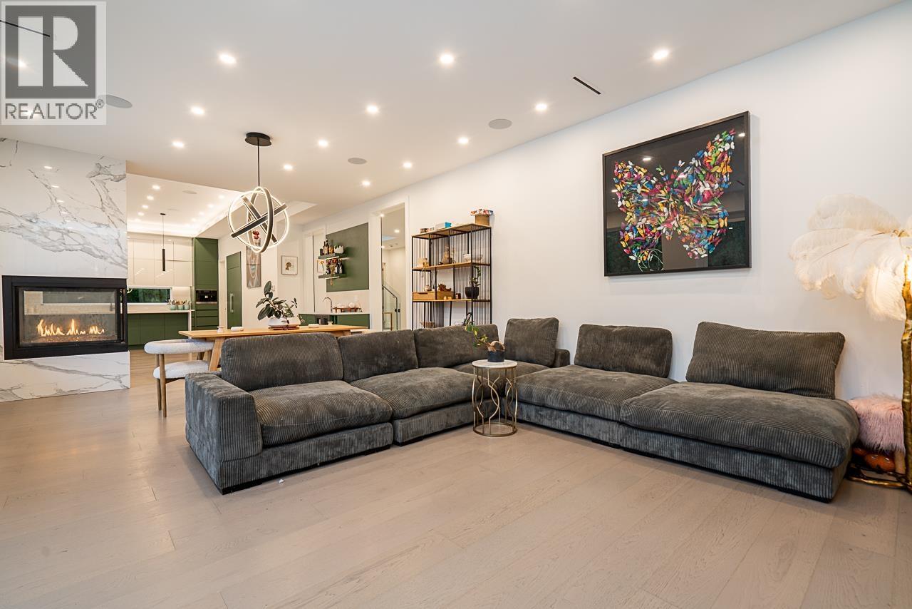 1026 Belmont Avenue, North Vancouver, British Columbia  V7R 1K2 - Photo 6 - R3072884