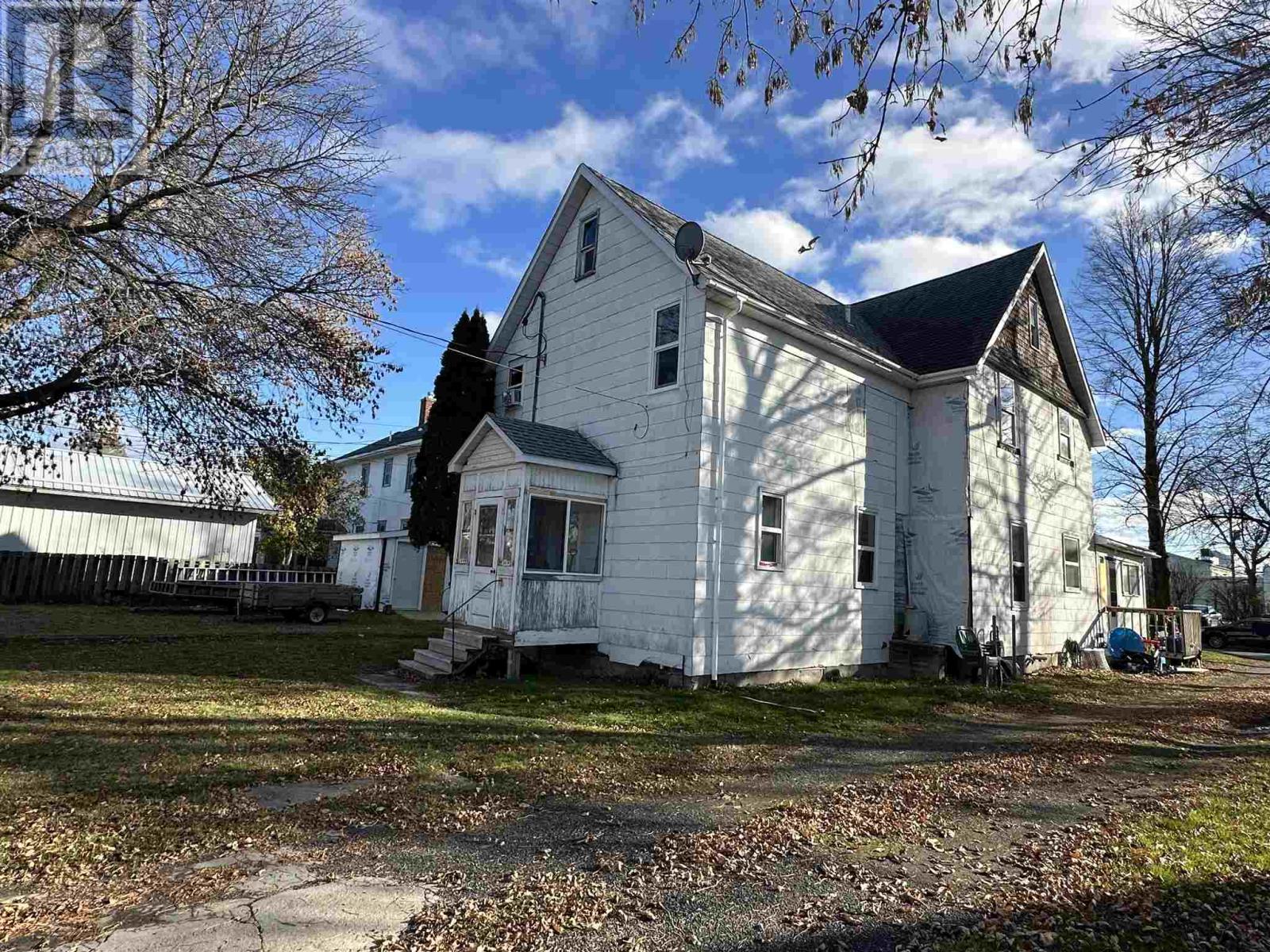 314 First St E, Fort Frances, Ontario  P9A 1K7 - Photo 2 - TB243420