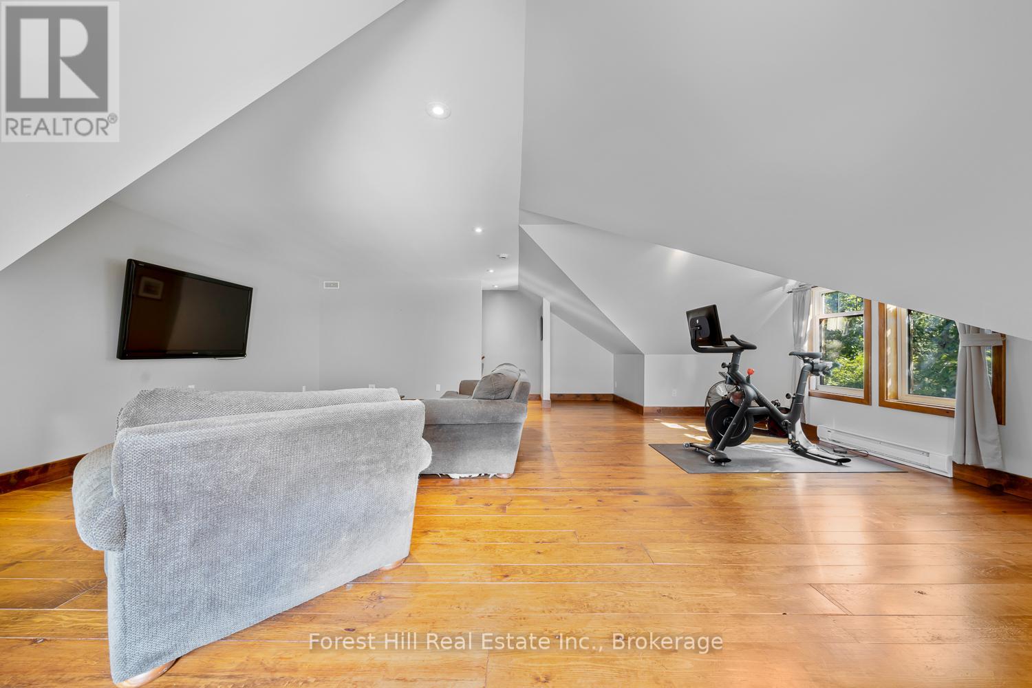 37 Parkway Avenue, Mcdougall, Ontario  P0G 1G0 - Photo 25 - X12405705