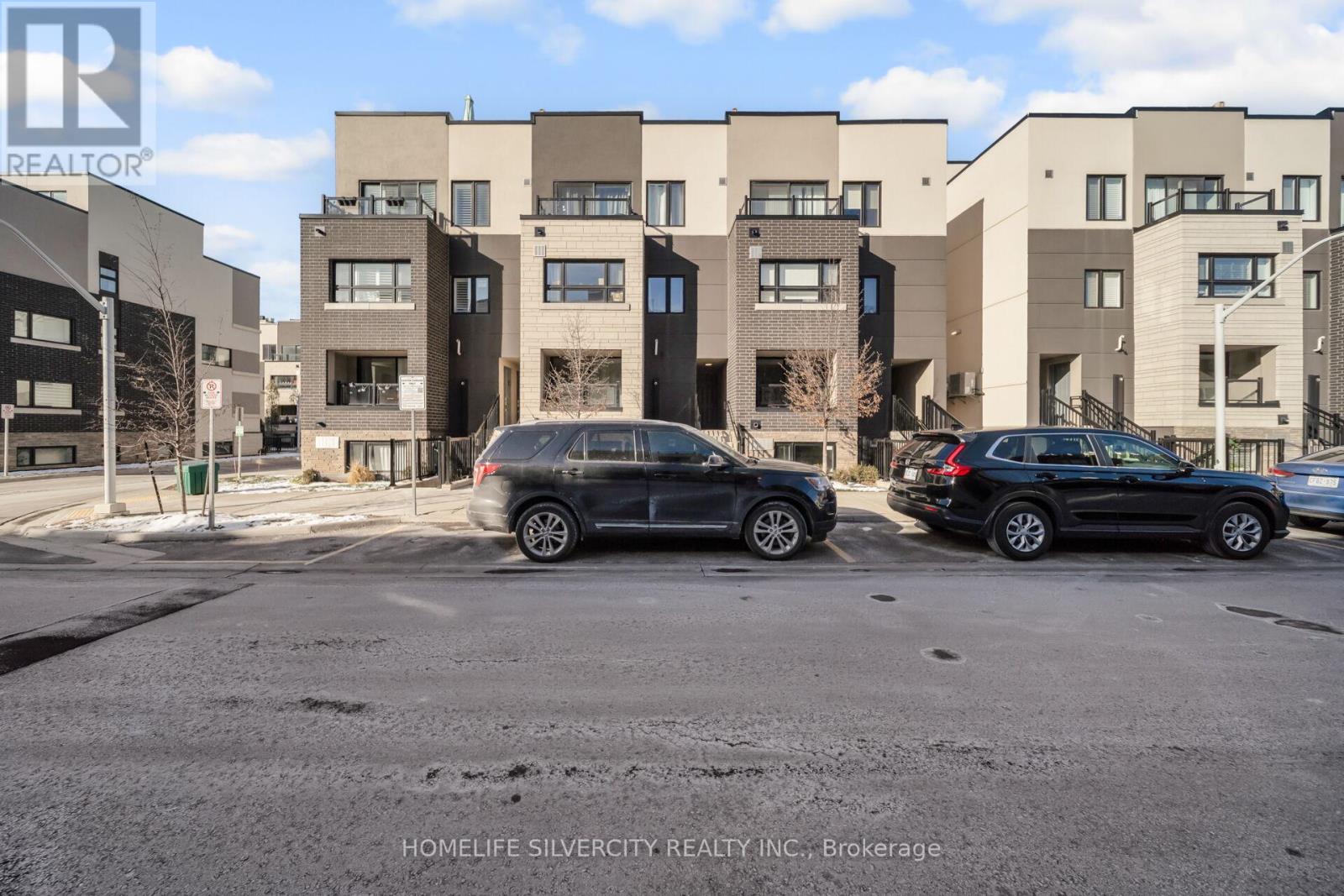 712 - 1131 Cooke Boulevard, Burlington, Ontario  L7T 0C3 - Photo 5 - W12608100