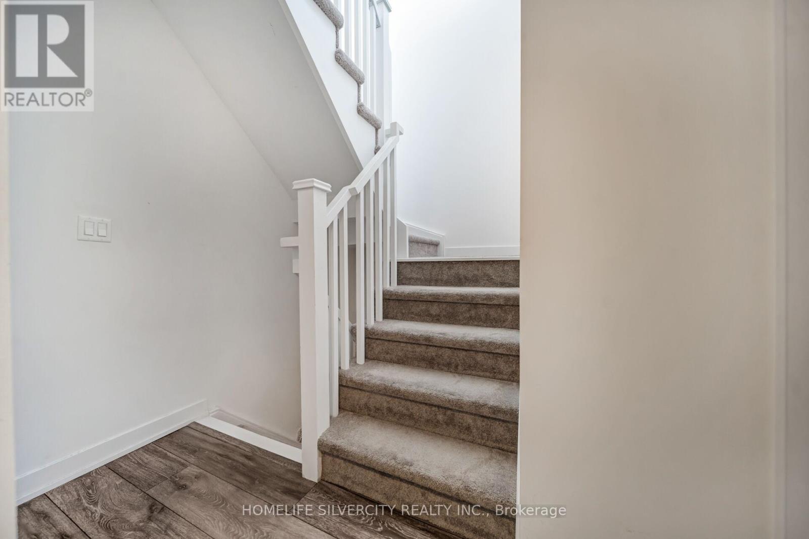 712 - 1131 Cooke Boulevard, Burlington, Ontario  L7T 0C3 - Photo 26 - W12608100