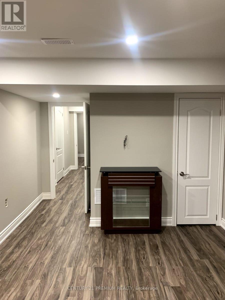 Bsmt 1a - 265 Chilver Heights, Milton, Ontario  L9E 1E1 - Photo 5 - W12590408