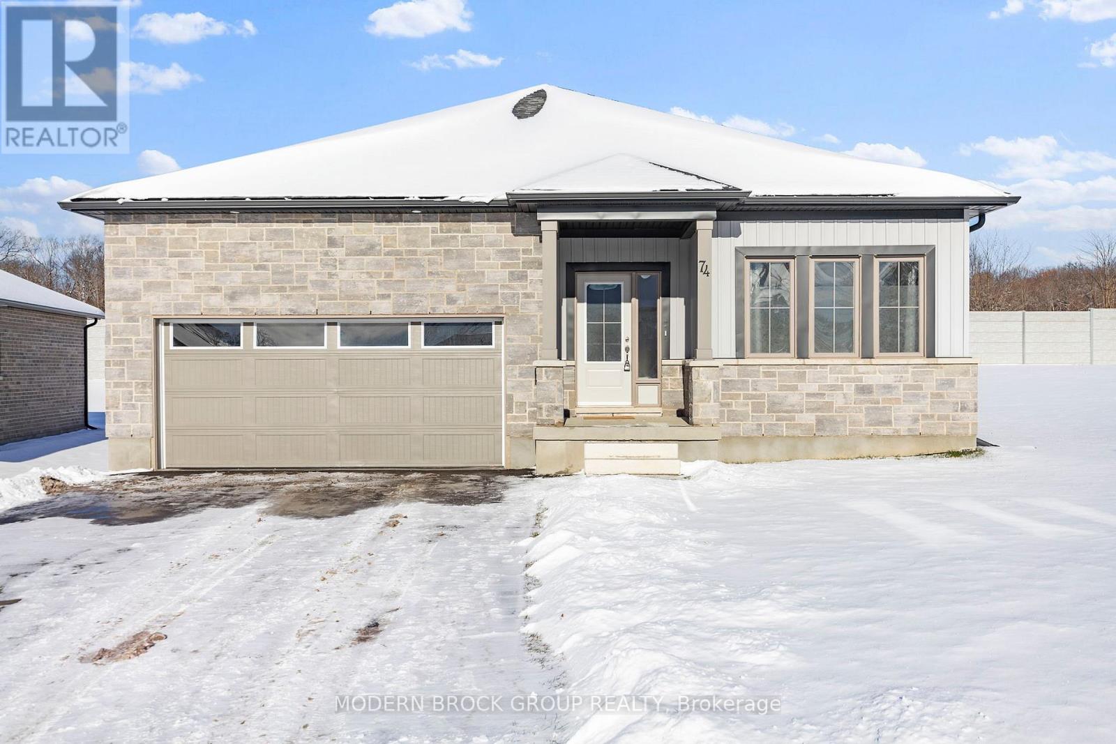 74 Adley Drive, Brockville, Ontario  K6V 7J1 - Photo 2 - X12613250