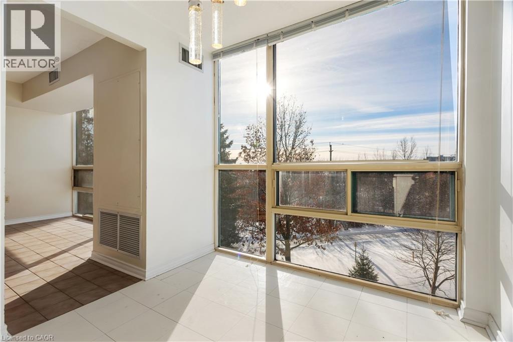 55 Blue Springs Drive, Waterloo, Ontario  N2J 4T3 - Photo 10 - 40792879