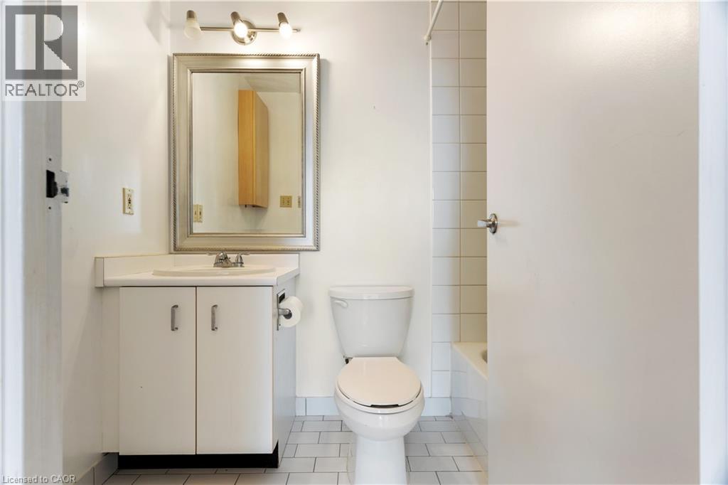 55 Blue Springs Drive, Waterloo, Ontario  N2J 4T3 - Photo 14 - 40792879