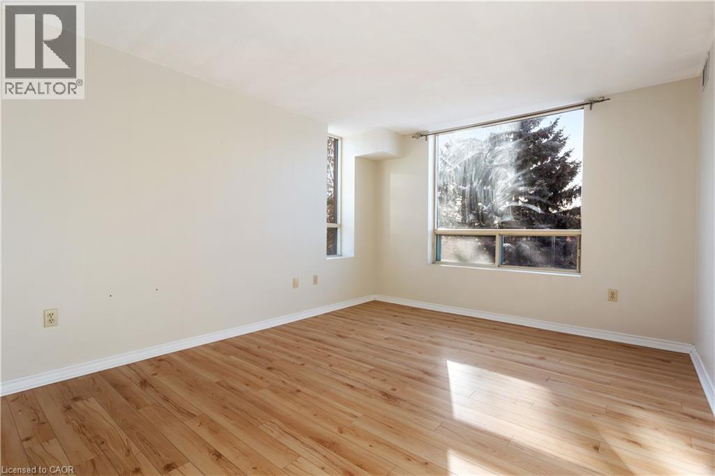 55 Blue Springs Drive, Waterloo, Ontario  N2J 4T3 - Photo 15 - 40792879