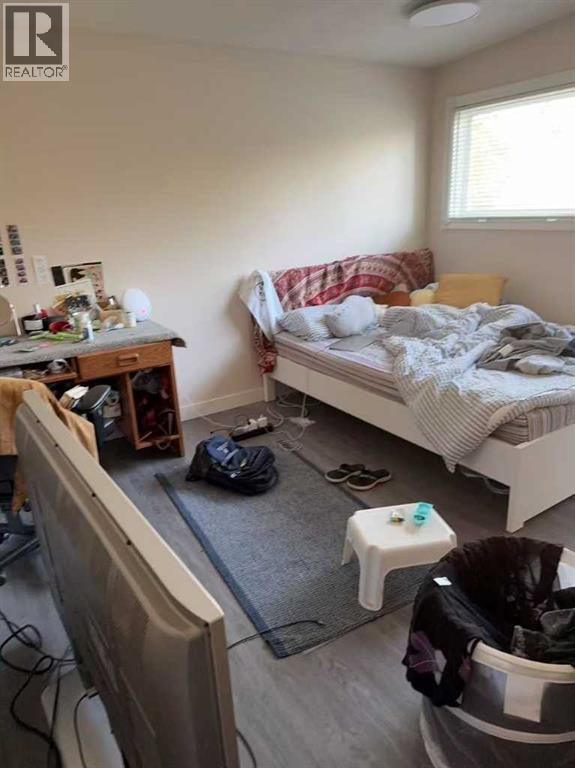 3727 Valdes Place Nw, Calgary, Alberta  T2L 2A2 - Photo 10 - A2259312