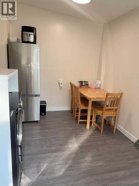 3727 Valdes Place Nw, Calgary, Alberta  T2L 2A2 - Photo 8 - A2259312