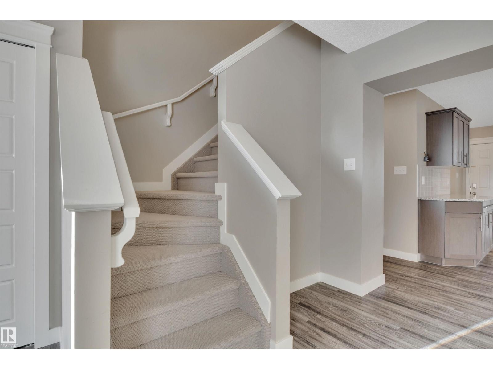 16728 15 Av Sw, Edmonton, Alberta  T6W 3R6 - Photo 17 - E4466454