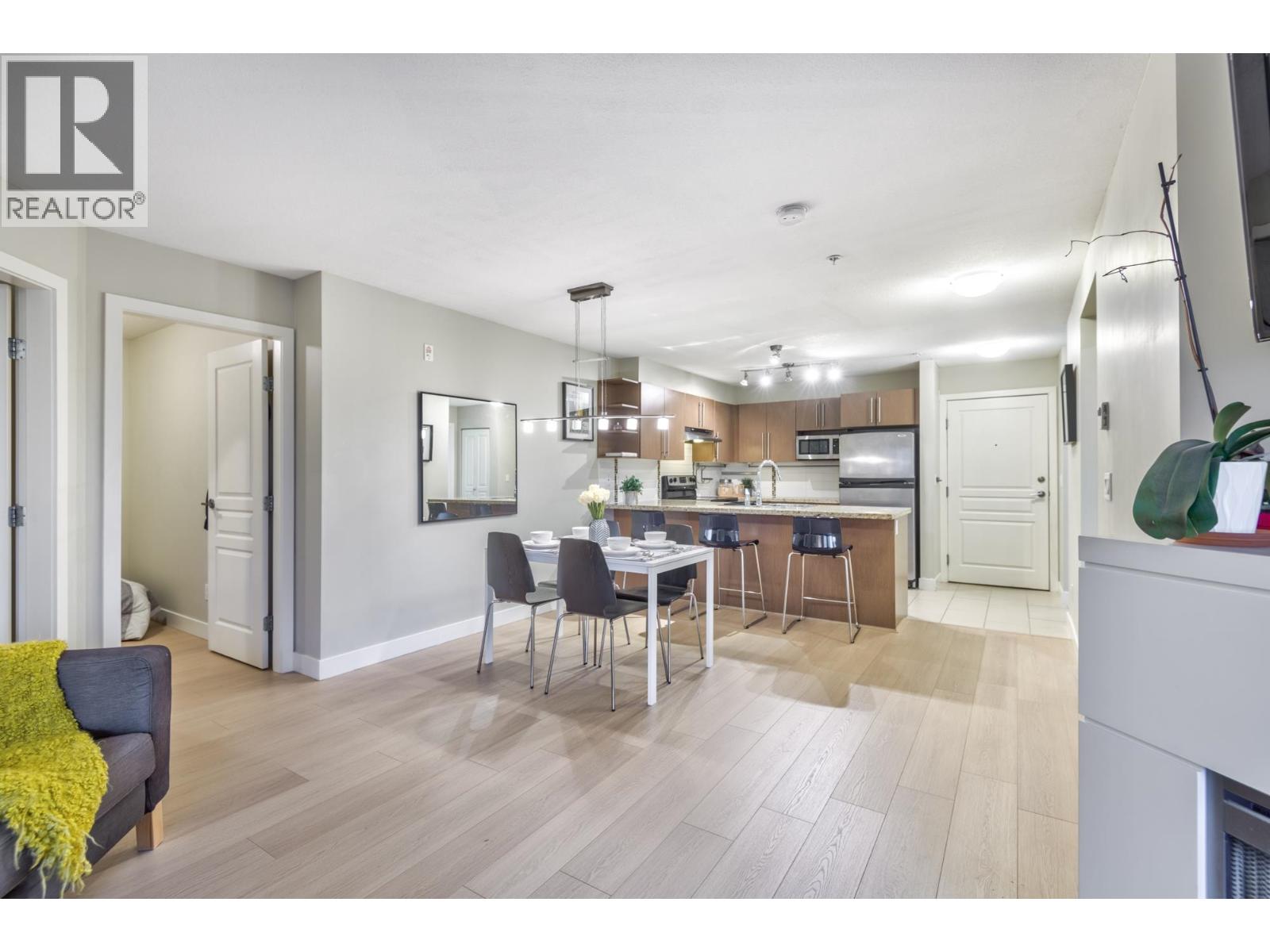 209 2088 Beta Avenue, Burnaby, British Columbia V5C 0C8 - Photo 6 - R3072755