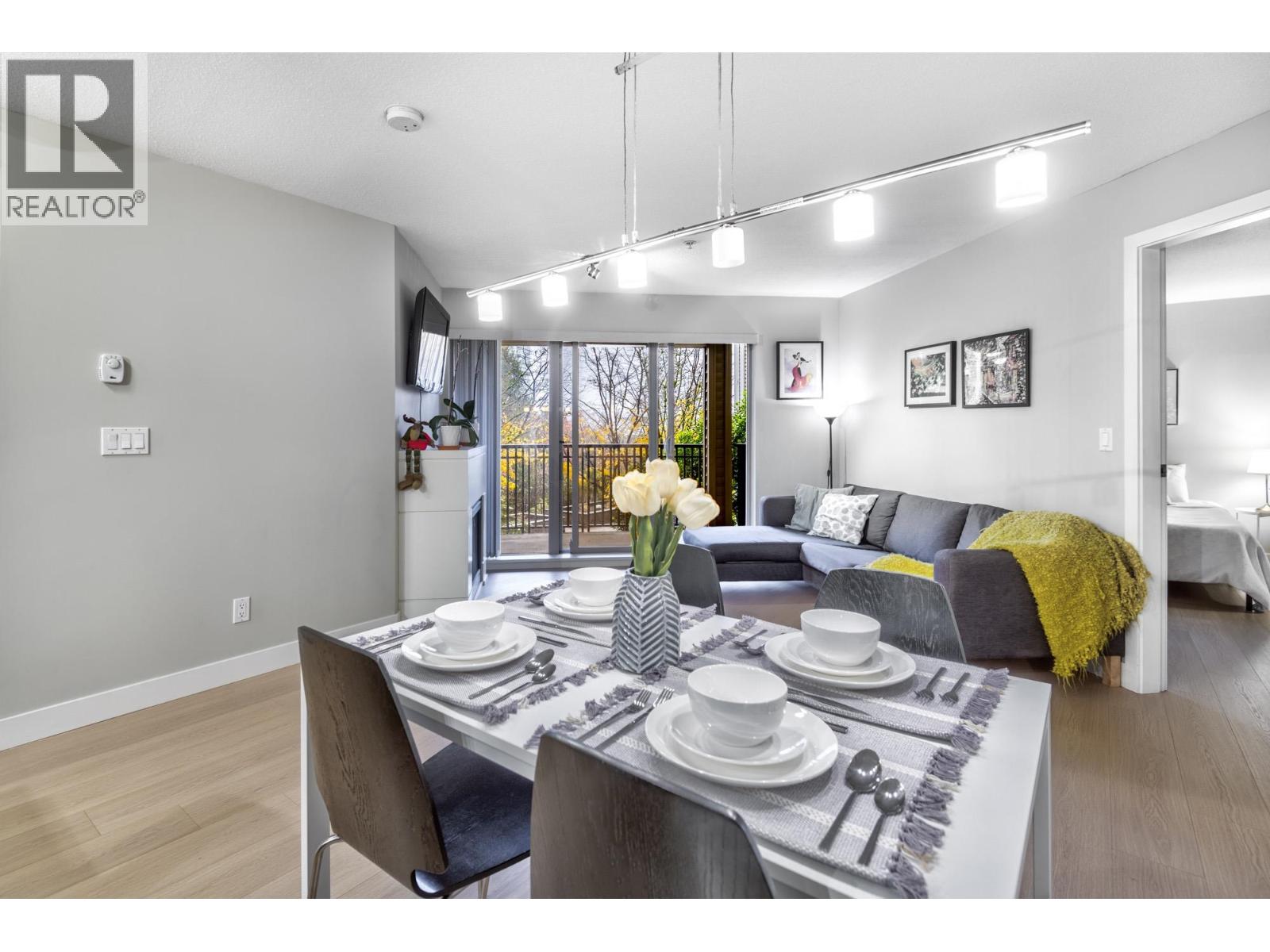 209 2088 Beta Avenue, Burnaby, British Columbia V5C 0C8 - Photo 9 - R3072755