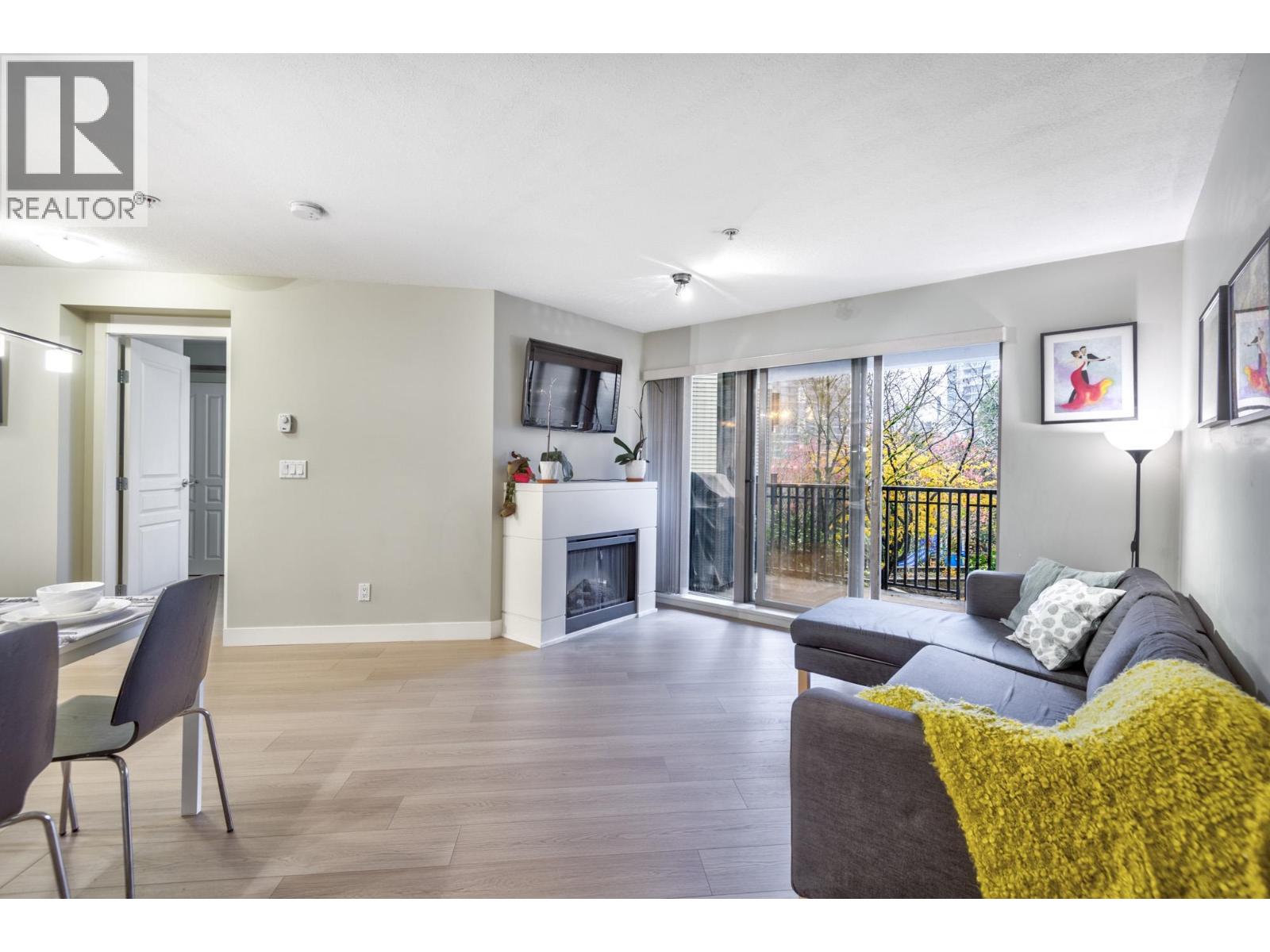 209 2088 Beta Avenue, Burnaby, British Columbia V5C 0C8 - Photo 8 - R3072755