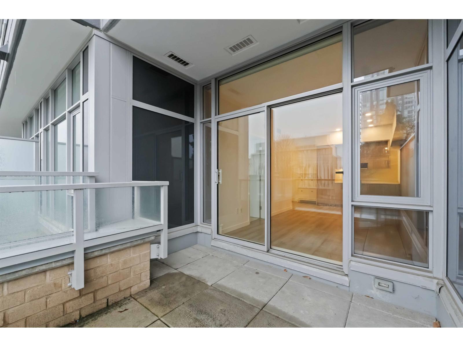 206 13350 Central Avenue, Surrey, British Columbia  V3T 0S1 - Photo 17 - R3072964